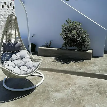 Giagia House *